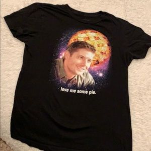🐙6/$20 Supernatural tee